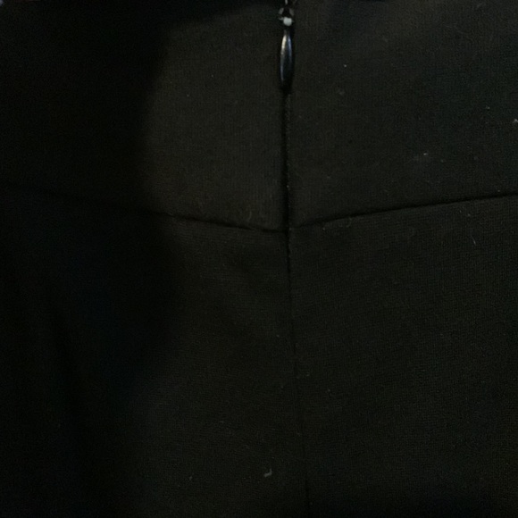 Basic black skirt - Picture 5 of 7